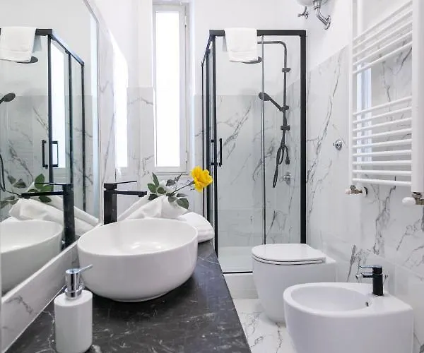 Re Di Rooftop Guest house