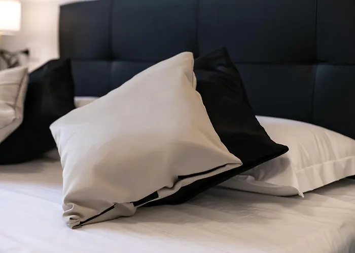 Re Di Rooftop Guest house