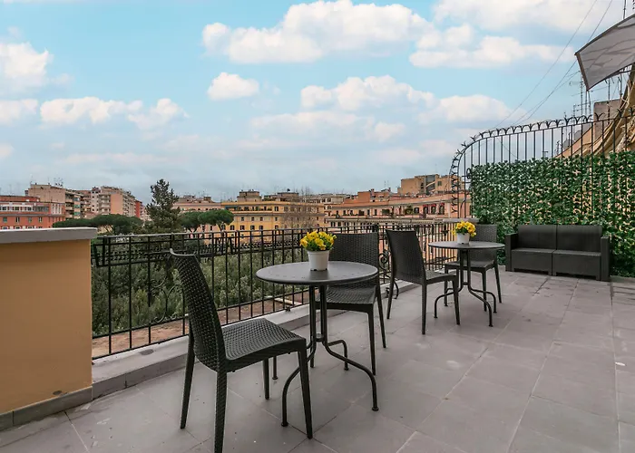 Guest house Re Di Rooftop 4*