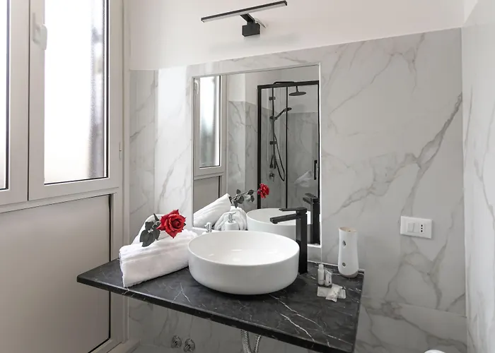 Re Di Rooftop Guest house